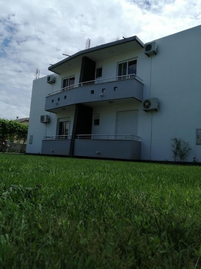 Md Apartments Ulcinj Esterno foto